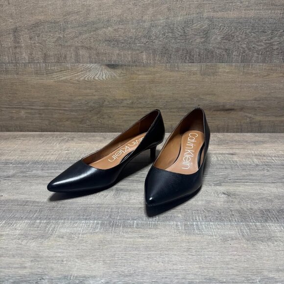 Calvin Klein Gabrianna Black Leather Pumps Women's Size 9.5 - Picture 1 of 7